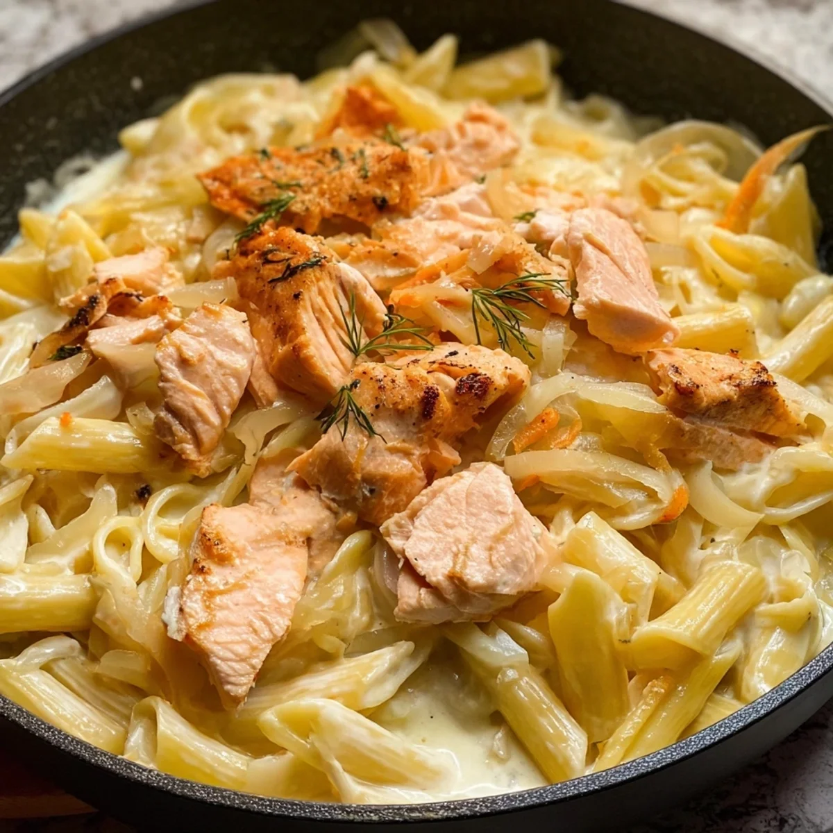 Lachs Frischkäse Pasta: Schnelles Feierabendgericht