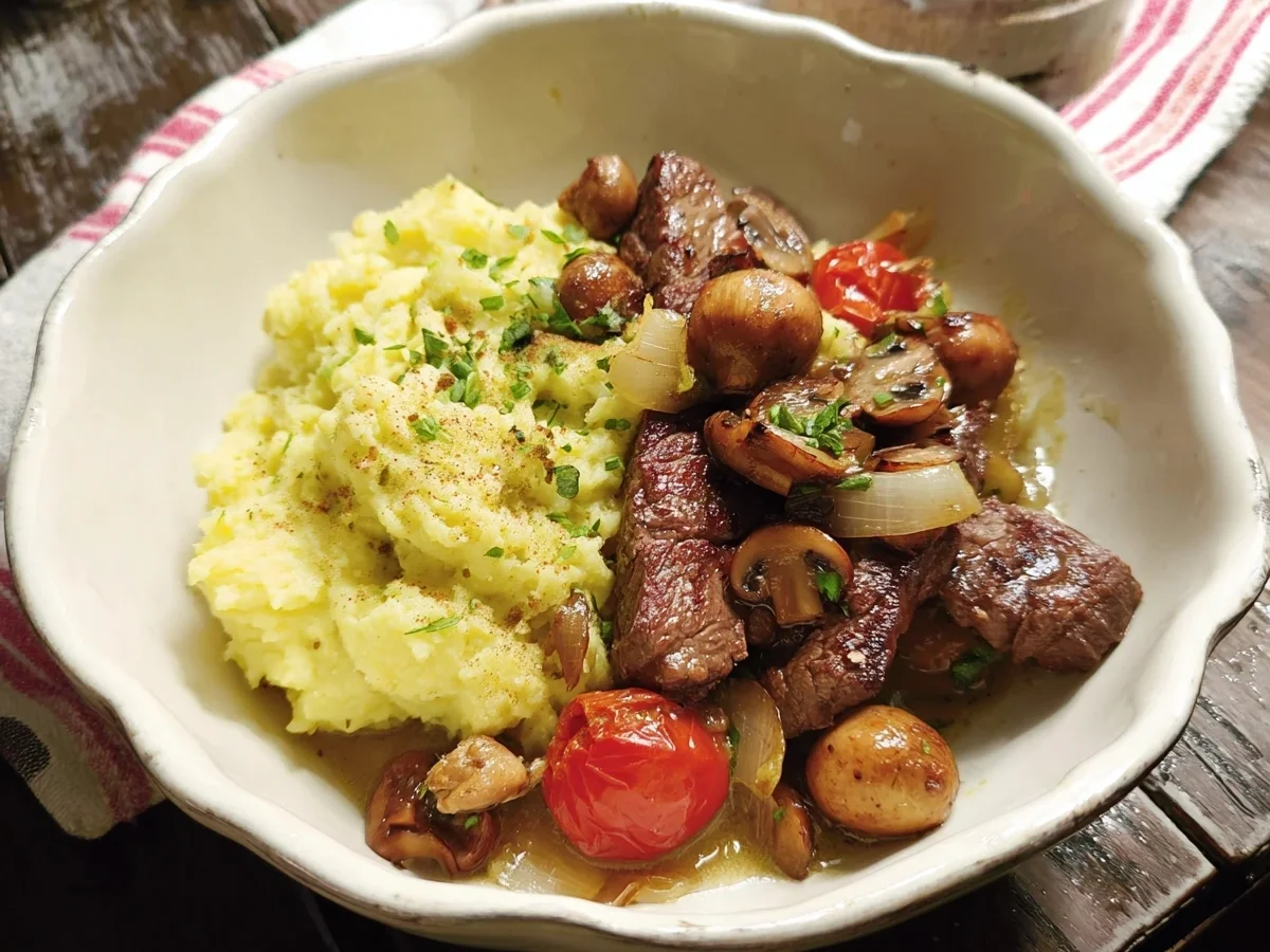 Steak-Pfanne mit Püree: Herzhaft & Schnell - Bild 1